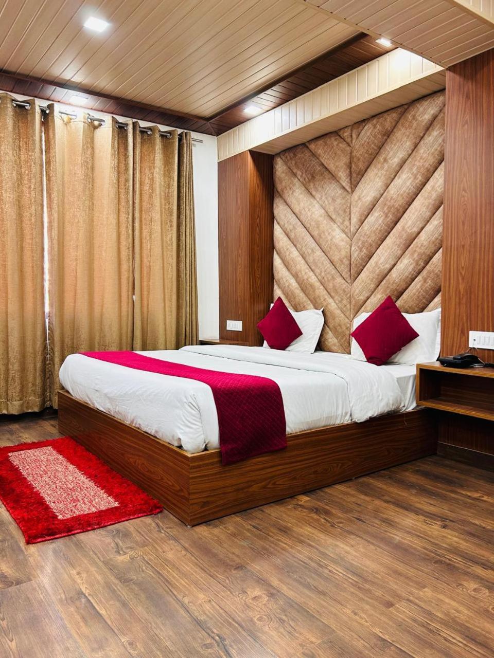Yog Maya Regency B&B 심라 외부 사진
