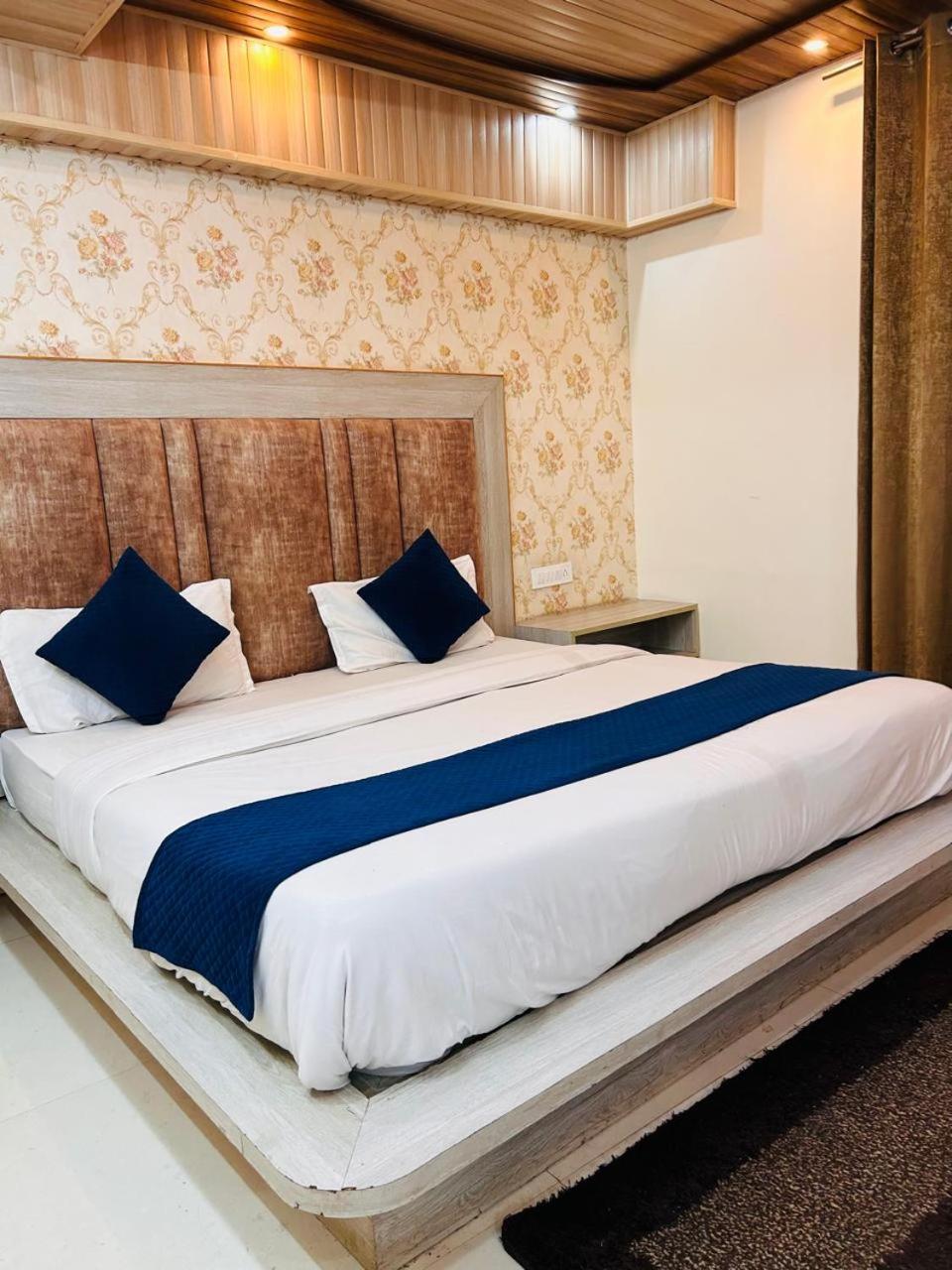 Yog Maya Regency B&B 심라 외부 사진