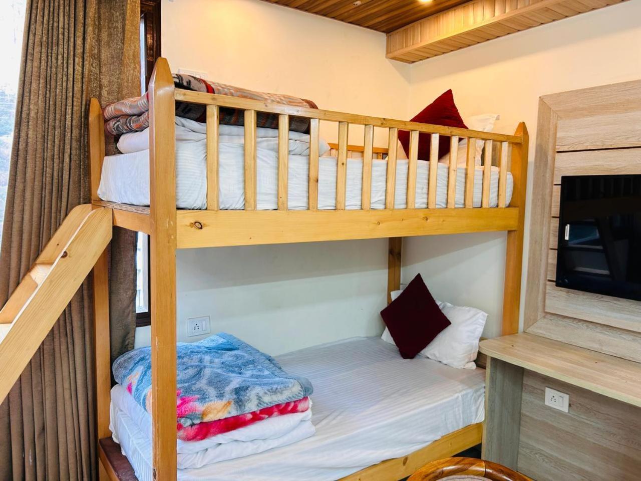 Yog Maya Regency B&B 심라 외부 사진